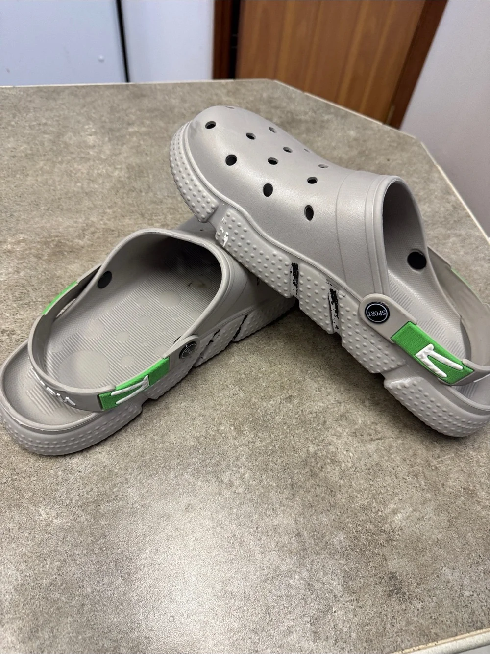 Victory Sport Men’s Tan Slip on Lightweight Croc Shoes Slides Y2K